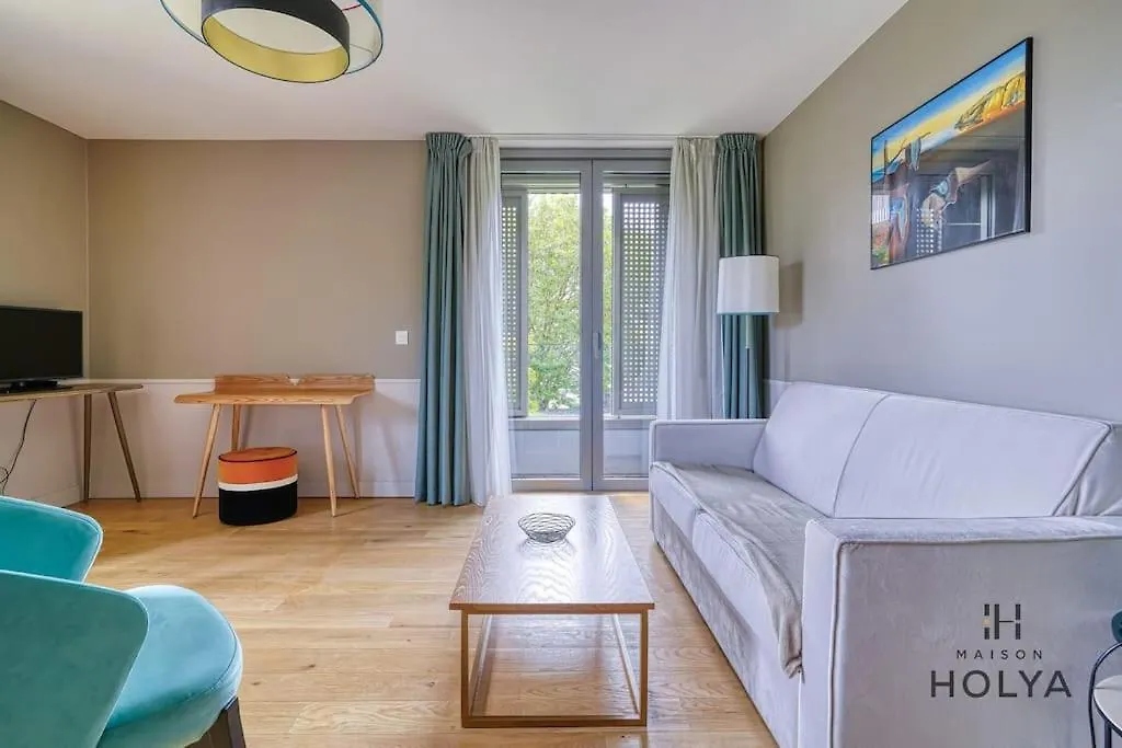 Le Vital - A Auteuil - 358B Paris 0*,  France